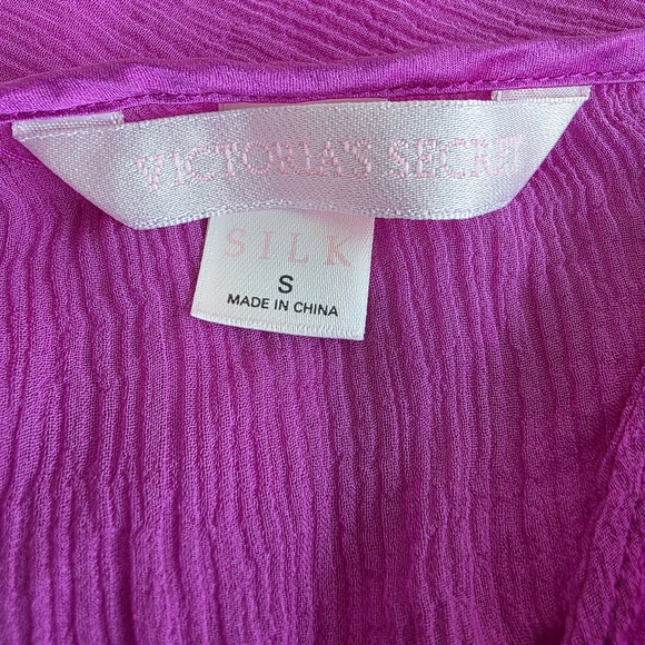 Victoria's Secret Silk in Bold Pink - Picture 6 of 6